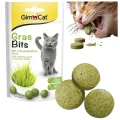 GimCat Gras Bits Przysmak Pastylki Kuleczki z Trawą na Odkłaczanie dla Kota 40g